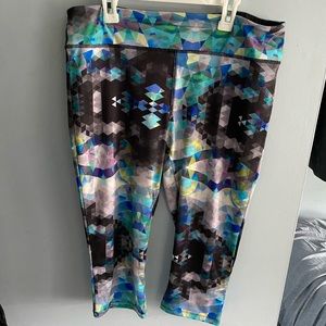 patterned workout leggings